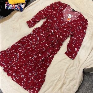 MIDI dress with puff sleeves